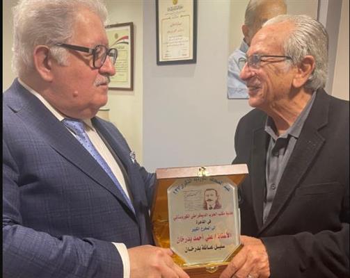 تكريم المخرج الكبير علي بدرخان في ذكرى إصدار أول صحيفة كردية بالقاهرة