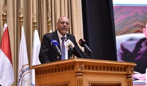 "جبران" يترأس اجتماع المجلس الأعلى للتشاور الإجتماعي في مجال العمل