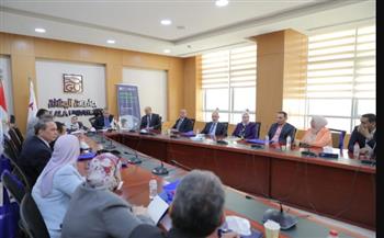  لجنة قطاع العلوم الأساسية تشيد بجامعة الجلالة كنموذج للجامعات الذكية في مصر 
