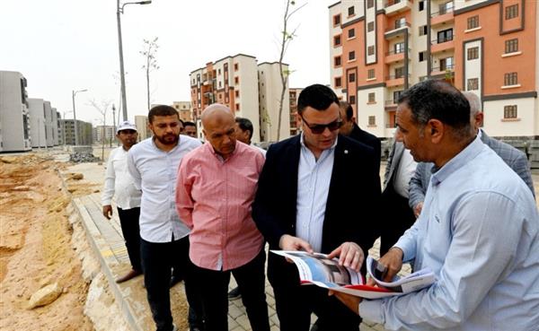 تفاصيل جولة آخر اليوم لـ وزير الإسكان في الحدائق .. صور