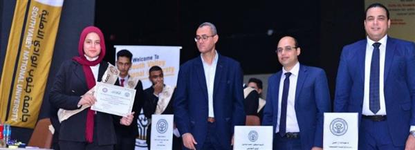 حفل تنصيب اتحاد الطلاب وتكريم أوائل برنامج الصيدلة الإكلينيكية بجنوب الوادي الأهلية