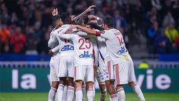   الدوري الفرنسي.. ليون يفوز على رين 4 -1 ويصعد للمركز الرابع 