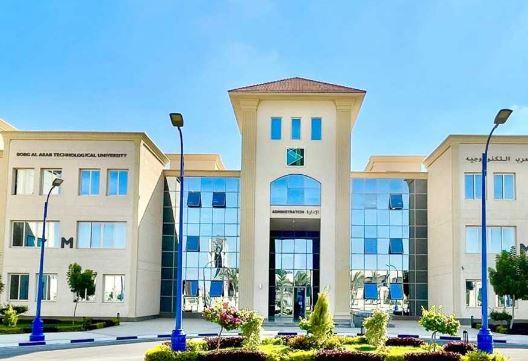 جامعة برج العرب التكنولوجية تشارك في ملتقى التوظيف والأعمال