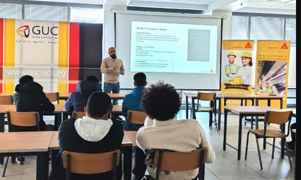 تدريب عملي لطلاب برنامج الهندسة المدنية بالجامعة الألمانية في مجال كيماويات البناء