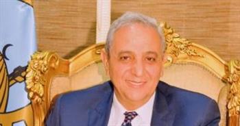   محافظ الغربية يشدد على متابعة حركة توريد القمح.. ويتفقد محطة مياه المرشحة بطنطا