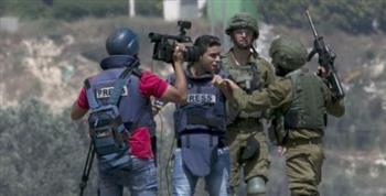   نادي الأسير الفلسطيني: 49 صحفيا معتقلا في سجون الاحتلال منذ بدء العدوان
