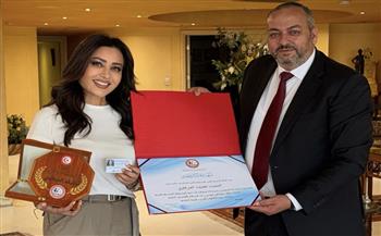   النقابة التونسية للمهن الموسيقية تكرم لطيفة بالقاهرة
