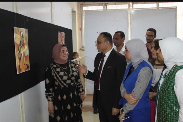 التربية النوعية بأسيوط تنظم معرض "هندسيات أفريقية" تجسيدًا للإبداع الفني