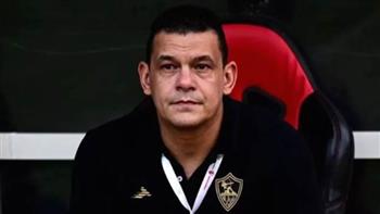   مشادة بين عبد الواحد السيد و مشجع زملكاوي في جنوب أفريقيا.. فيديو