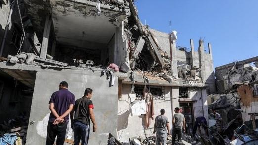 الدفاع المدني بـ غزة: ارتفاع عدد شهداء قصف الاحتلال لمدرسة بحي التفاح لـ21 شهيدًا
