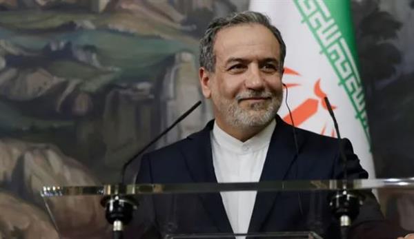 وزير الخارجية الإيراني: العقوبات الأمريكية تبعث برسالة سلبية في المفاوضات النووية
