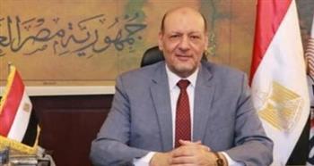   حزب "المصريين" مهنئًا العمال بعيدهم: يبذلون دورًا وطنيًا في دفع عجلة الإنتاج 