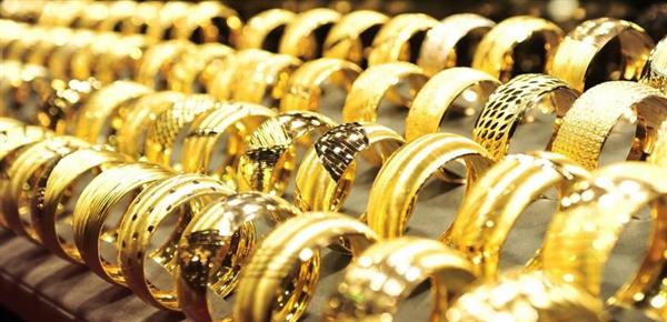 تراجع أسعار الذهب مع وضوح سياسة ترامب بشأن الرسوم الجمركية