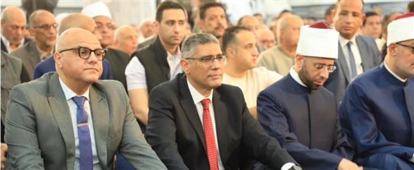 وزير الأوقاف ومحافظ الجيزة يفتتحان مسجد النور بمركز الصف