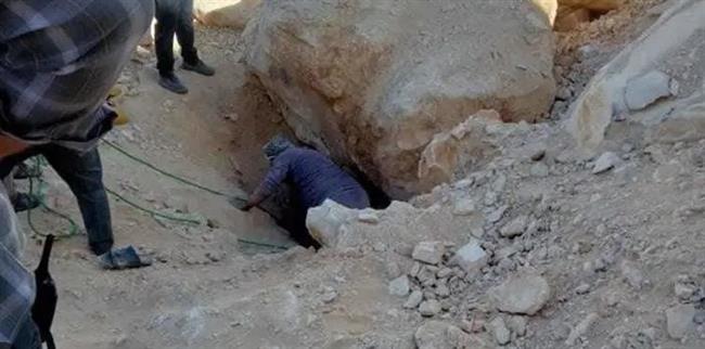 أثناء تنقيبهم عن الذهب.. مصرع شخصين بعد انهيار كتلة جبلية بإدفو