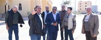   محافظ مطروح يتفقد مشروع رفع كفاءة شارع علم الروم