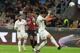 ميلان يتعادل 2-2 مع فيورنتينا في الدوري الإيطالي