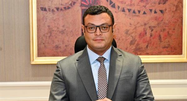 وزير الإسكان يتابع خطة تطوير ورفع كفاءة المحور المركزي الخدمي بمدينة 6 أكتوبر
