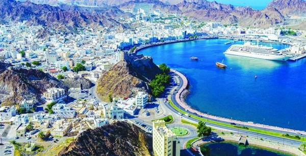 عُمان نموذج رائد في التنويع الاقتصادي والاستدامة المالية