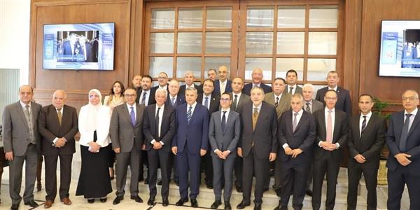 "الخطيب" خلال لقائه بغرفة الإسكندرية: الغرف التجار شريك استراتيجي في التنمية