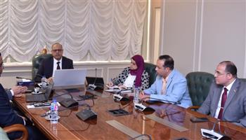   وزير العمل يستقبل مدير عام الأكاديمية العربية السعودية 