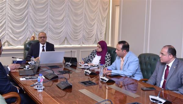 وزير العمل يستقبل مدير عام الأكاديمية العربية السعودية