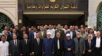   رئيس جامعة الأزهر يتفقد انتظام العملية التعليمية بكليات الجامعة في طنطا