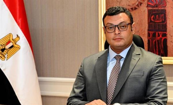 وزير الإسكان يبحث مع ممثلي دير"الأنبا بولا" بالبحر الأحمر موقف أعمال المرافق بالدير