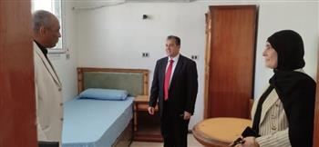   " عكاوي " يجري جولة تفقدية لمتابعة العمل باستراحات كبار الزوار بالحرم الجامعي