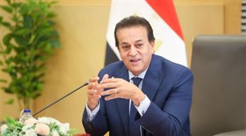   وزير الصحة يتفقد مستشفى العريش العام