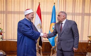   رئيس جامعة طنطا يهنئ الدكتور سلامة داود لتعيينه رئيسا لجامعة الأزهر