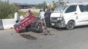بسبب السرعة .. إصابة شخصين في تصادم ميكروباص وتروسيكل بطريق طنطا 