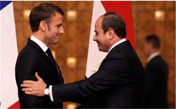   الرئيس السيسي يستقبل نظيره الفرنسي بقصر الاتحادية