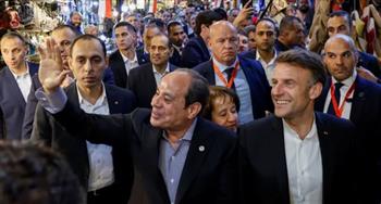   زاره الرئيسان " السيسي " و " ماكرون ".. " خان الخليلي " حكاية مكان عمره أكثر من 900 عام