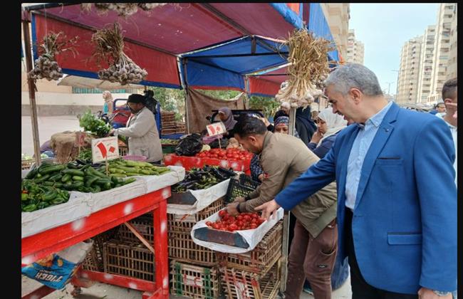 تموين الاسكندرية في  زيارة مفاجأة لسوق اليوم الواحد ببشاير الخير 