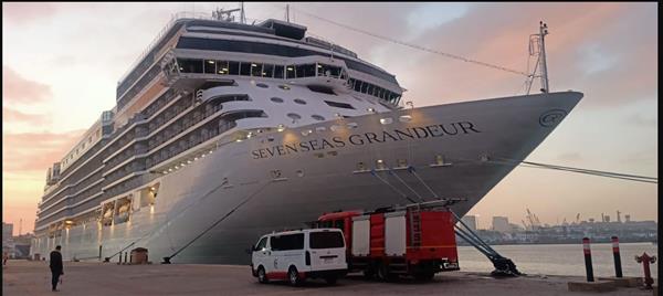 ميناء الإسكندرية يستقبل  السفينة السياحية Seven Seas Grandeur