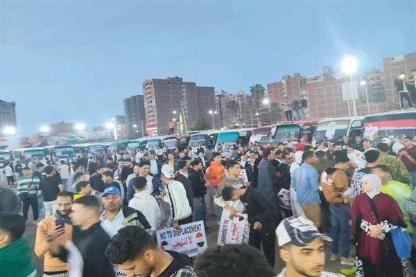 لا للتهجير.. حشود من كل المحافظات تتجه نحو معبر رفح