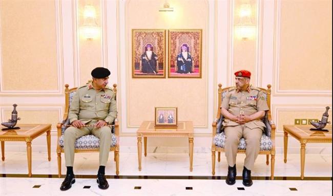 مذكرة تفاهم بين عُمان وباكستان للتعاون في المجالات الأكاديمية العسكرية
