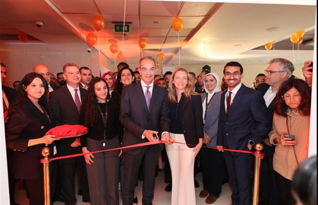طلعت يفتتح مقر  IGT Solutions العالمية فى المنطقة التكنولوجية بالمعادى