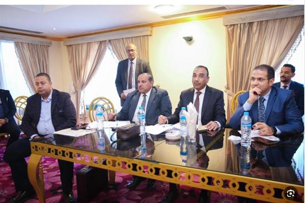 نقيب المحامين يجتمع بأعضاء مجلس النقابة العامة ونقباء الفرعيات