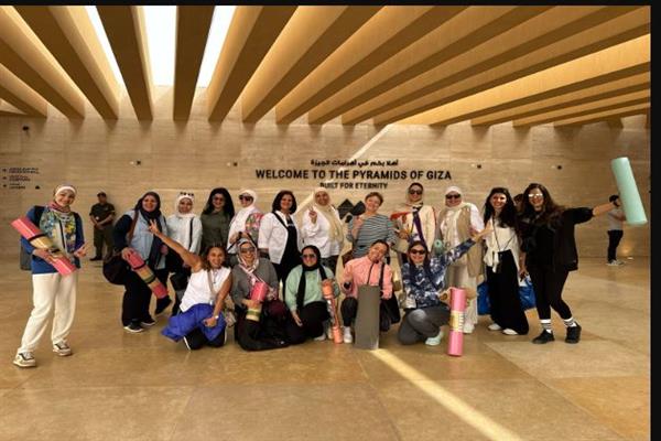 وزارة السياحة تواصل متابعتها لبدء التشغيل التجريبي لمشروع تطوير الخدمات بالأهرامات