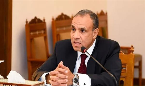 وزير الخارجية يبحث مع نظيره الإماراتي العلاقات الأخوية المتميزة بين البلدين الشقيقين