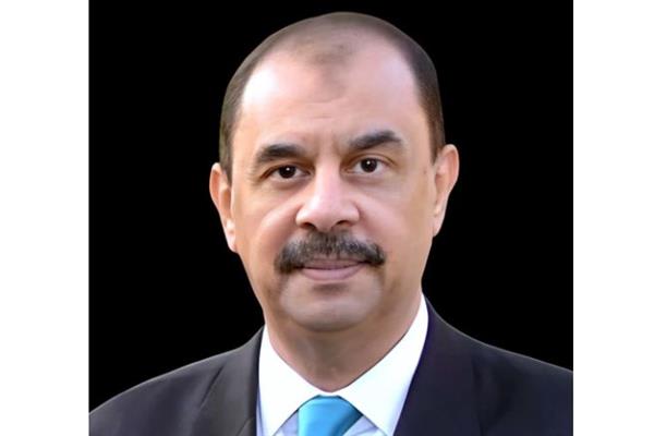 محافظ سوهاج يوجه بتوزيع 20 ألف حقيبة مواد غذائية بمناسبة العيد القومي