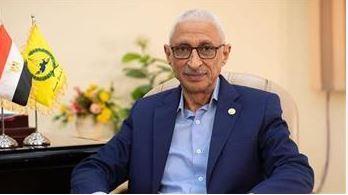   محافظ شمال سيناء يشيد بجهود مديرية الصحة بالمحافظة