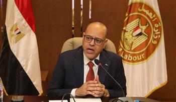   وزير العمل يهنئ الرئيس السيسي بمناسبة الاحتفال بعيد العمال