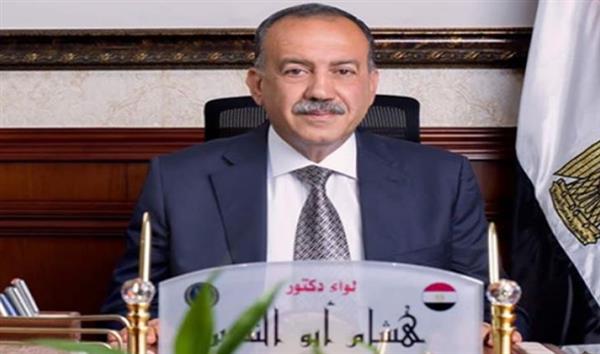 محافظ أسيوط يعلن طرح "التنمية الصناعية" لـ 38 وحدة صناعية مجهزة بمركز أبنوب