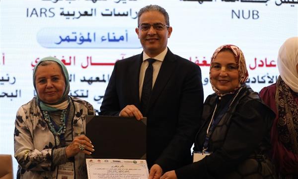نقيب الإعلاميين: الإعلام الجديد أصبح واقعا يجب الاعتماد عليه والاستفادة منه
