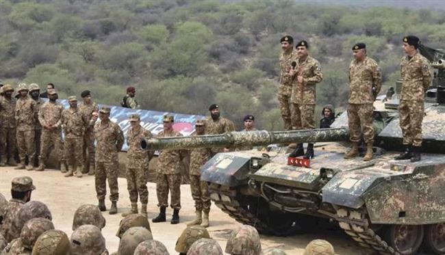 صحيفة أوروبية: الهند و باكستان على شفا حرب شاملة بعد استهداف قواعد عسكرية في كلا البلدين