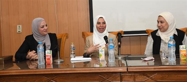 ألسن عين شمس تستضيف ندوة "نحو بيئة جامعية دامجة" لمركز ذوي الإعاقة بالجامعة 