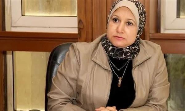 نقيب التمريض د. كوثر محمود لـ « أكتوبر»: ننفذ برامج متقدمة للتمريض